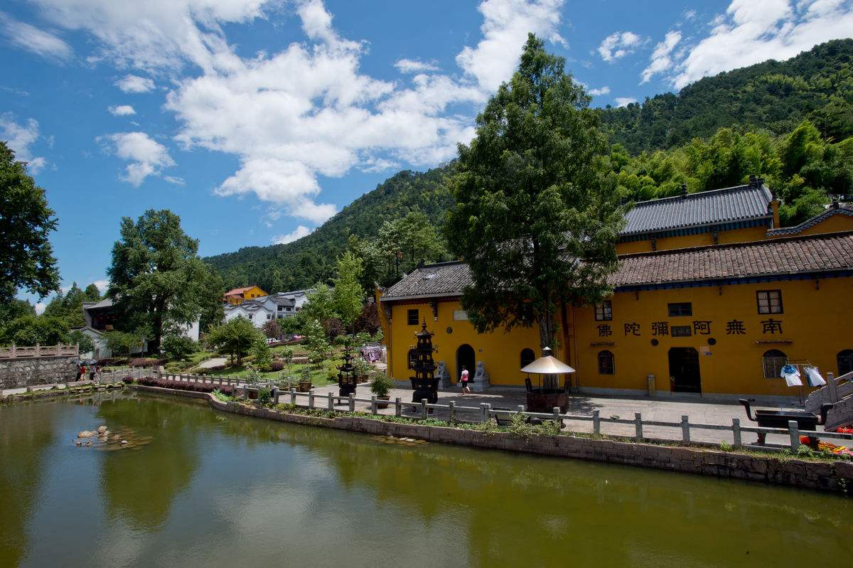 九华山九十九座名寺之天池庵