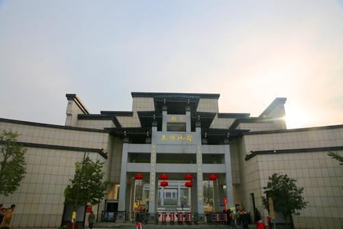 地藏菩萨守护神——坚牢地神 首次亮相九华山
